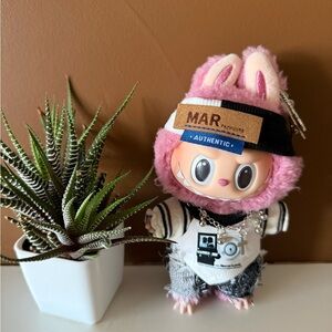 Labubu Fashion Set – Outfit & Accessories for the Ultimate Style Upgrade